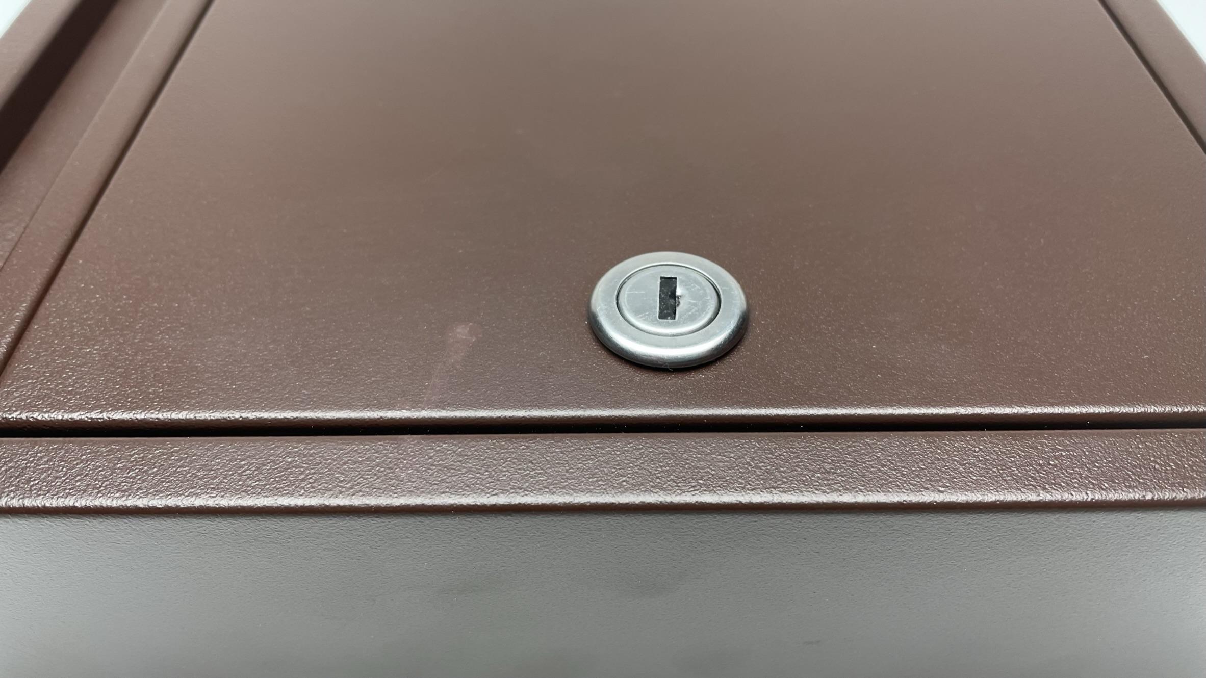 Poštovní schránka č. 182